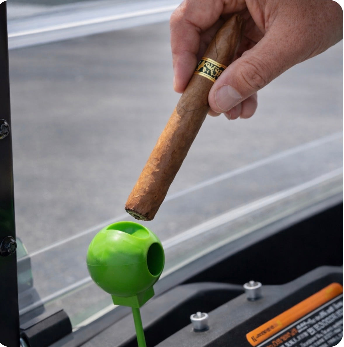 BOGEYFORSTOGIES: An Elevated Cigar stand and Holder